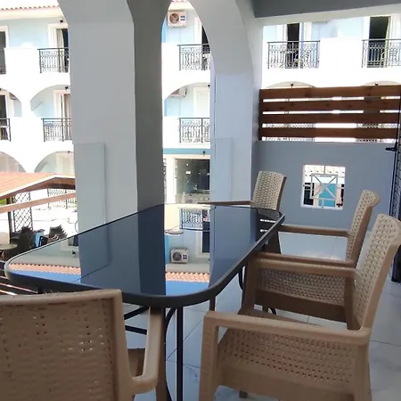 Zen Apartahotel