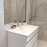 מלון דירות Zen 3*