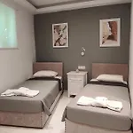 Zen מלון דירות 3*